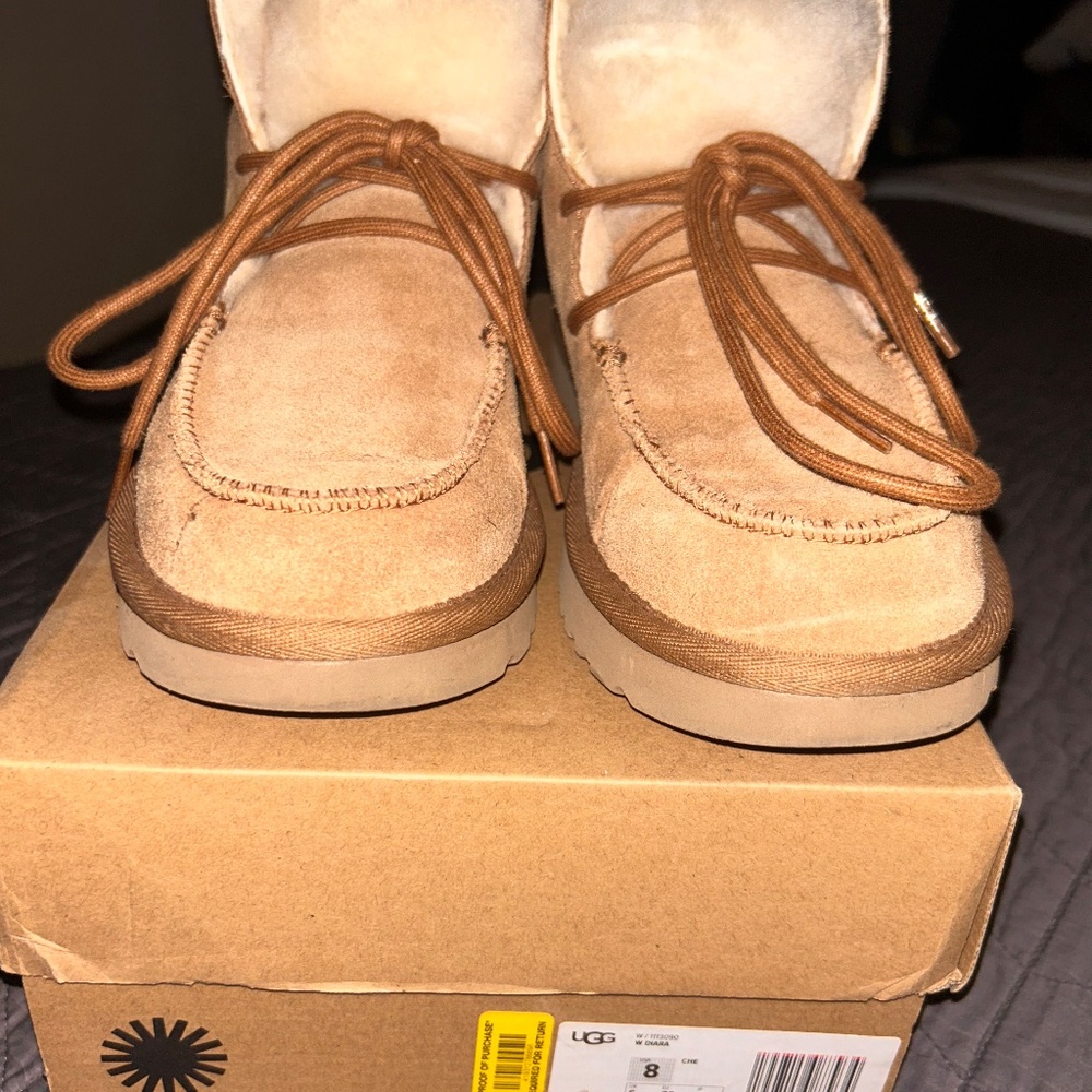Like NEW UGG WOMEN'S SLIPPERS ANKLE BOOTS CHESTNUT BROWN - Picture 7 of 13